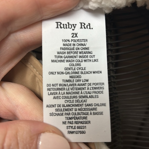 Women’s Ruby Rd. Vest - Picture 4 of 6